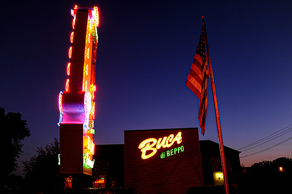 NEON_001_1_C_16b_©_Richard_Hyde__DSC3208