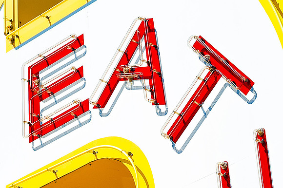 EAT  NEON  1A  C   8b  ©  Richard Hyde  2023